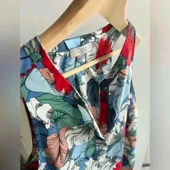 Dalia Women’s Colourful Red Blue Floral Sleeveless Blouse Art to Wear Small - Picture 4 of 10